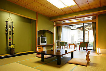 Hotelzuiyoofyugawara Atami  Eksteriør billede